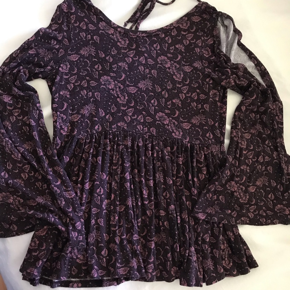 🦅AEO🦅Soft & Sexy Cold Shoulder Blouse - Picture 4 of 5